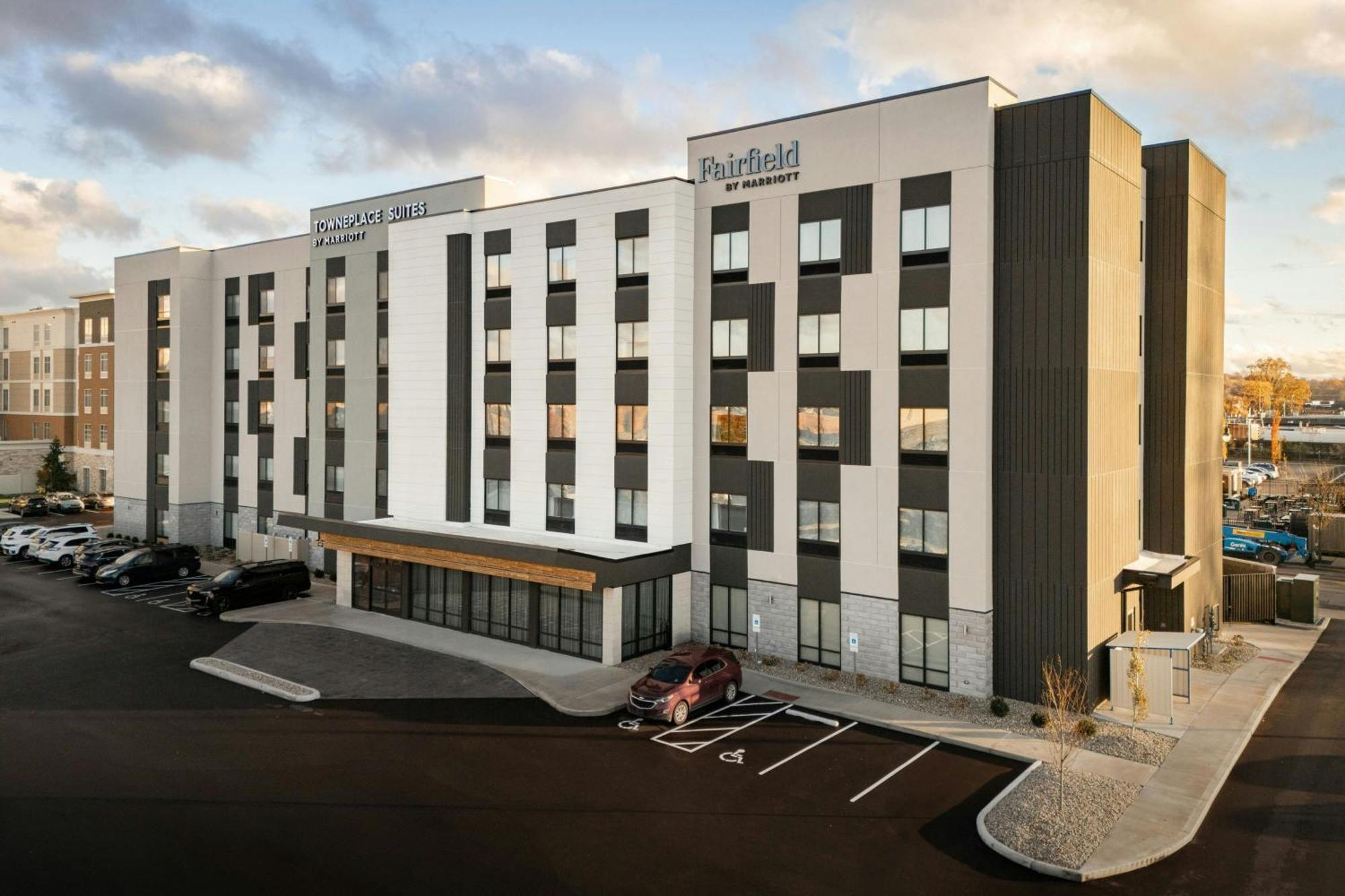 Fairfield By Marriott Inn & Suites Cincinnati Oakley ภายนอก รูปภาพ