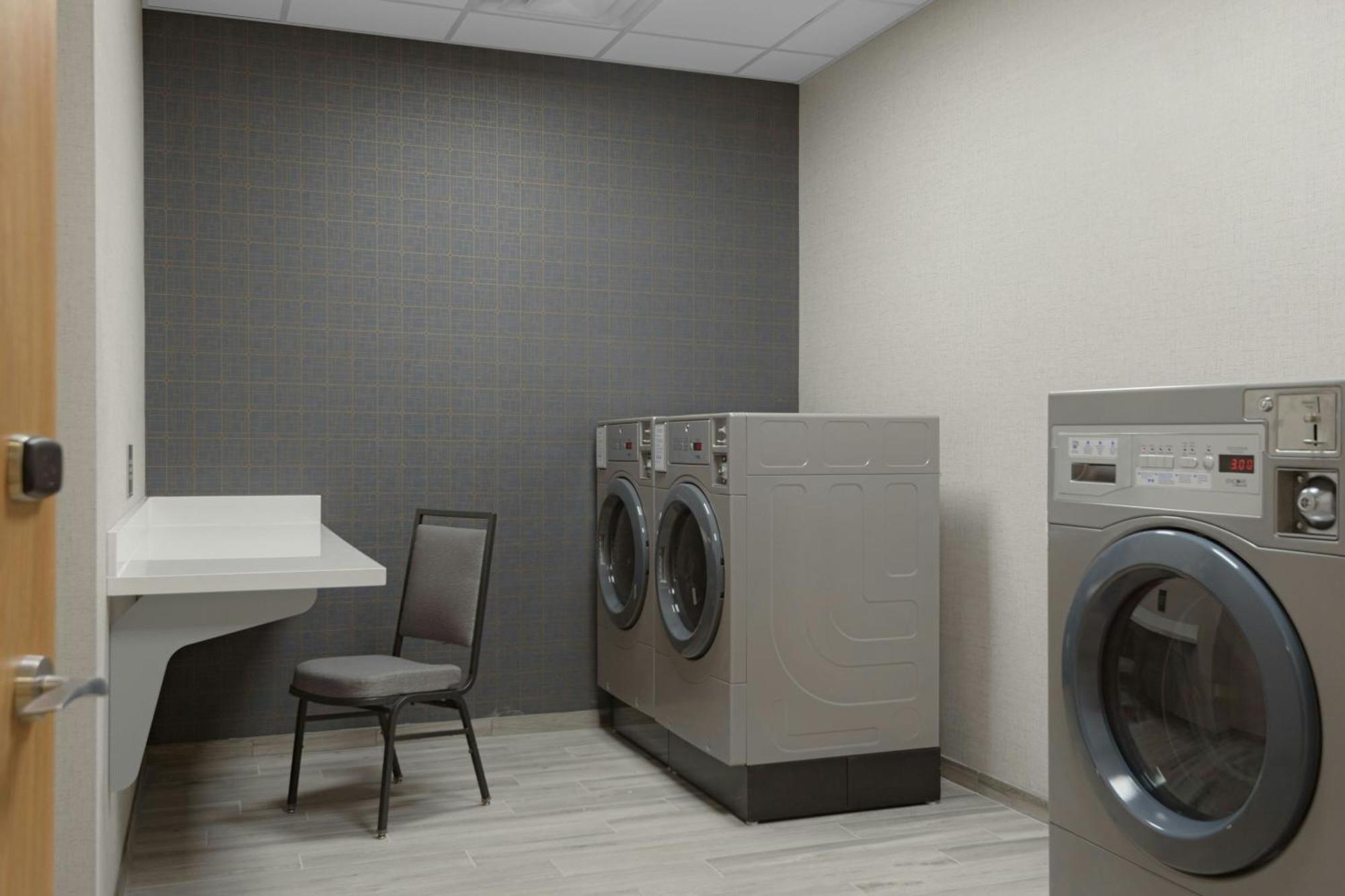 Fairfield By Marriott Inn & Suites Cincinnati Oakley ภายนอก รูปภาพ