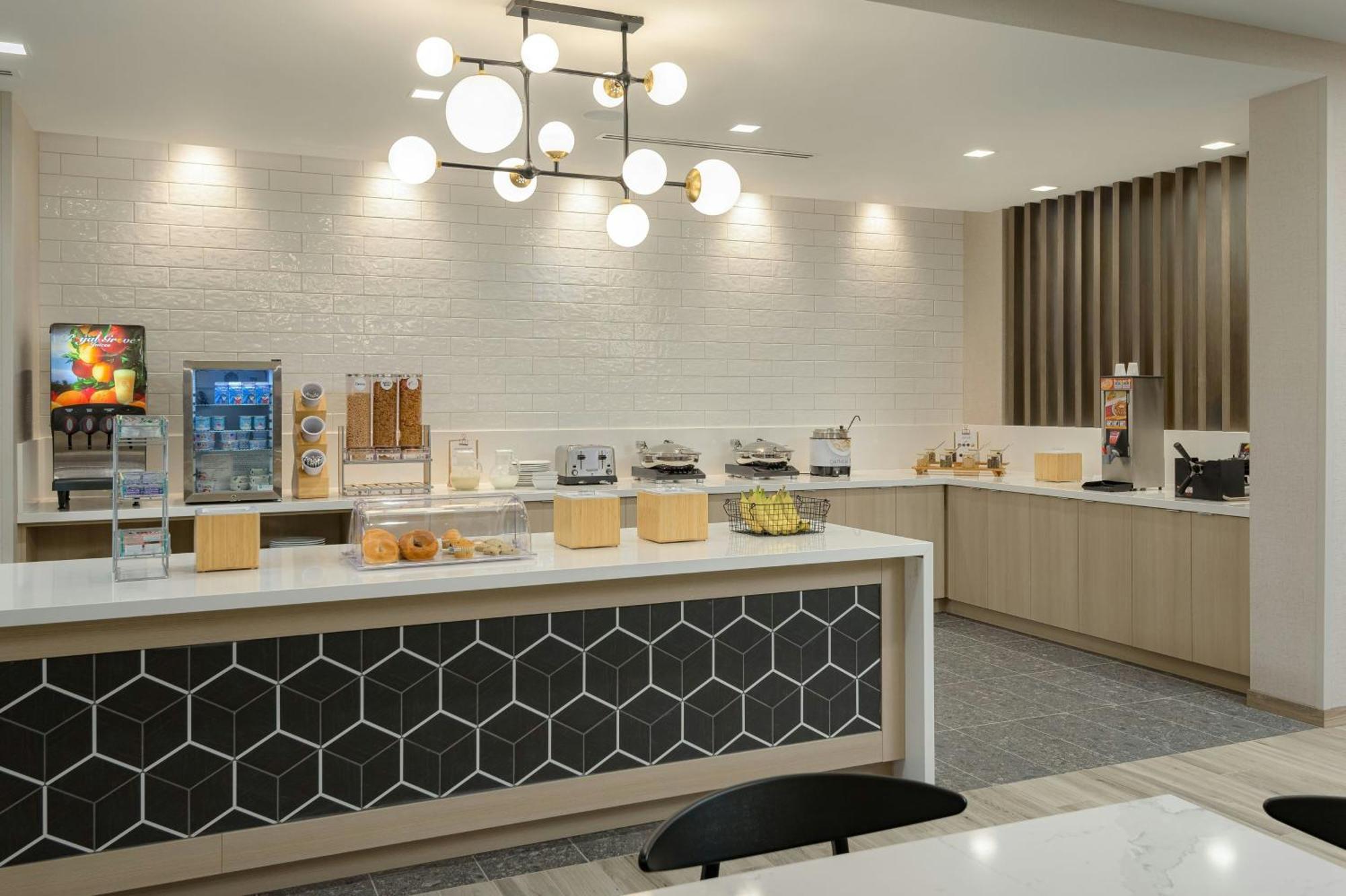 Fairfield By Marriott Inn & Suites Cincinnati Oakley ภายนอก รูปภาพ