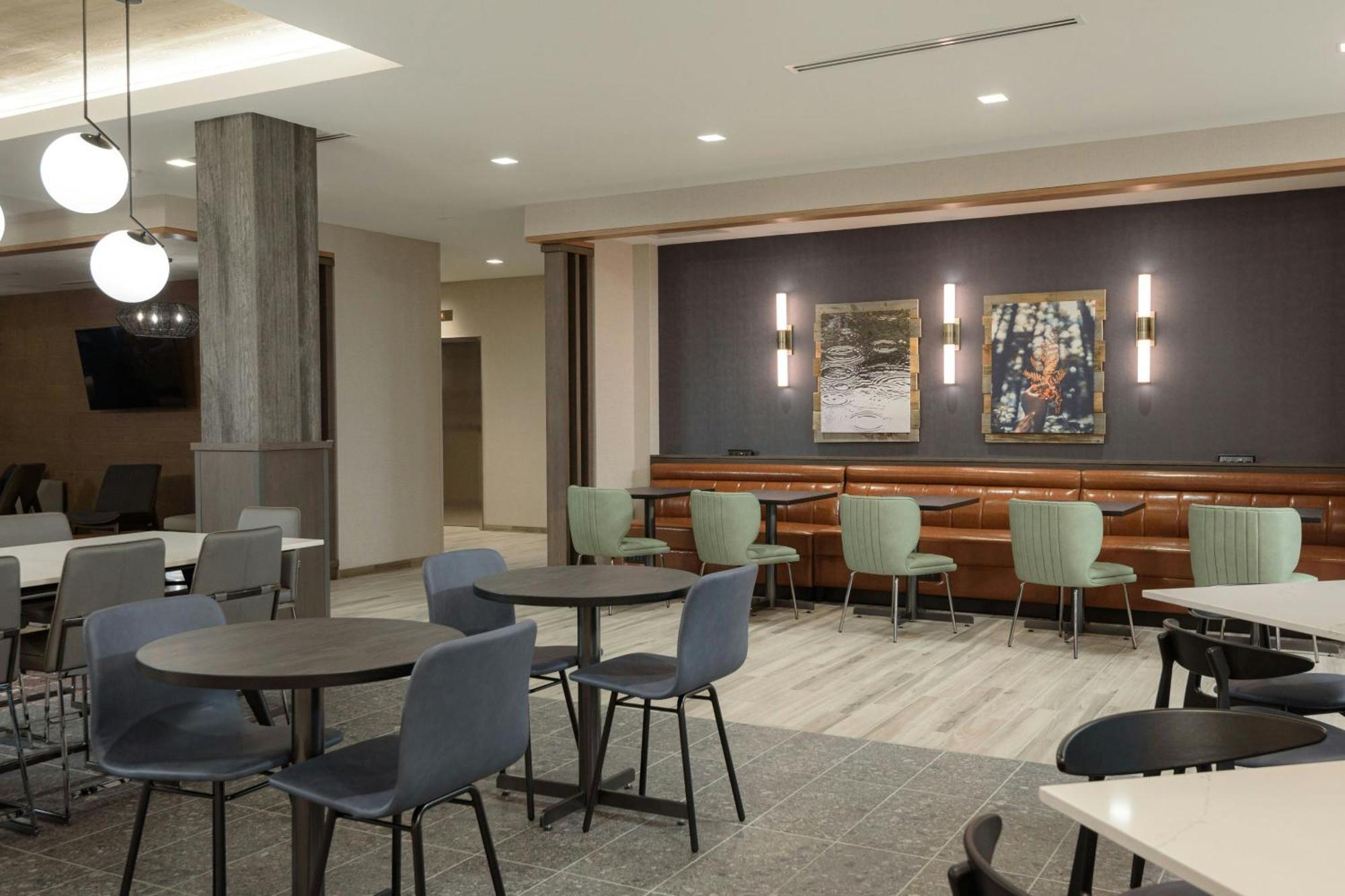 Fairfield By Marriott Inn & Suites Cincinnati Oakley ภายนอก รูปภาพ